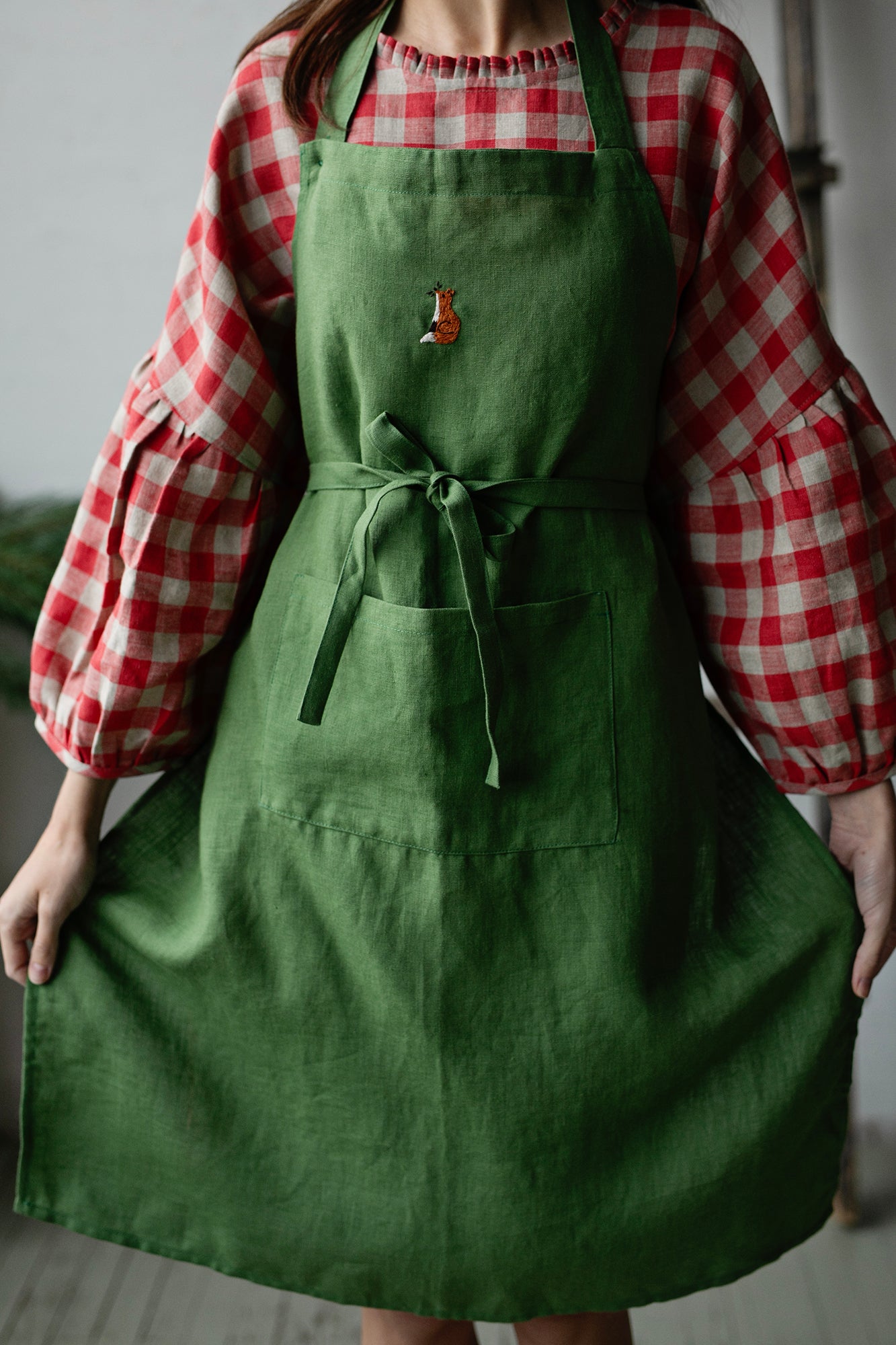 Apple Green Traditional Linen Apron