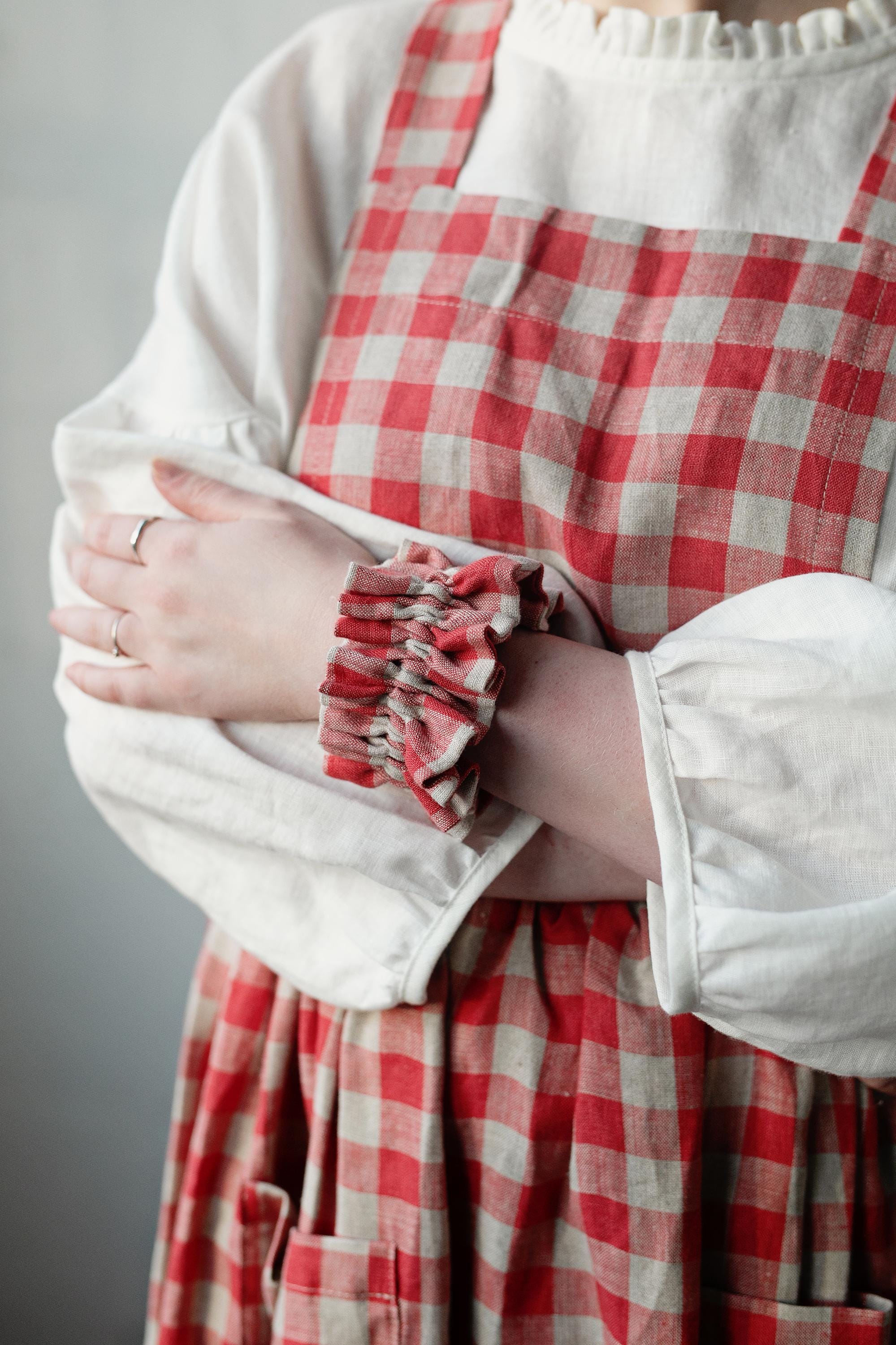 Ruffle Linen Scrunchie