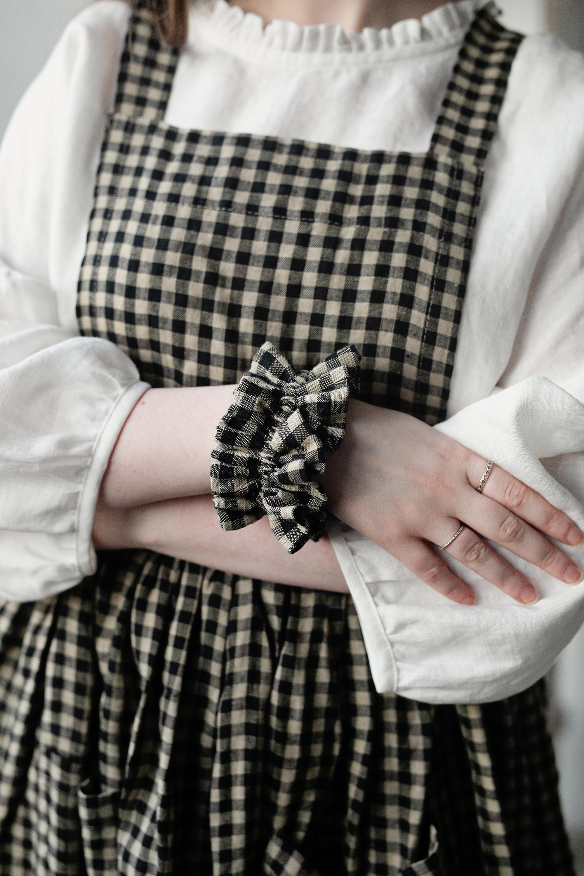 Ruffle Linen Scrunchie