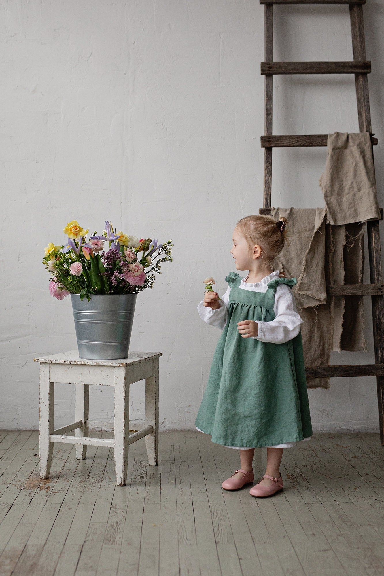 knee length dresses for ladies Amy linen Dress with short sleeves – LittleWomenAtelier main image 0