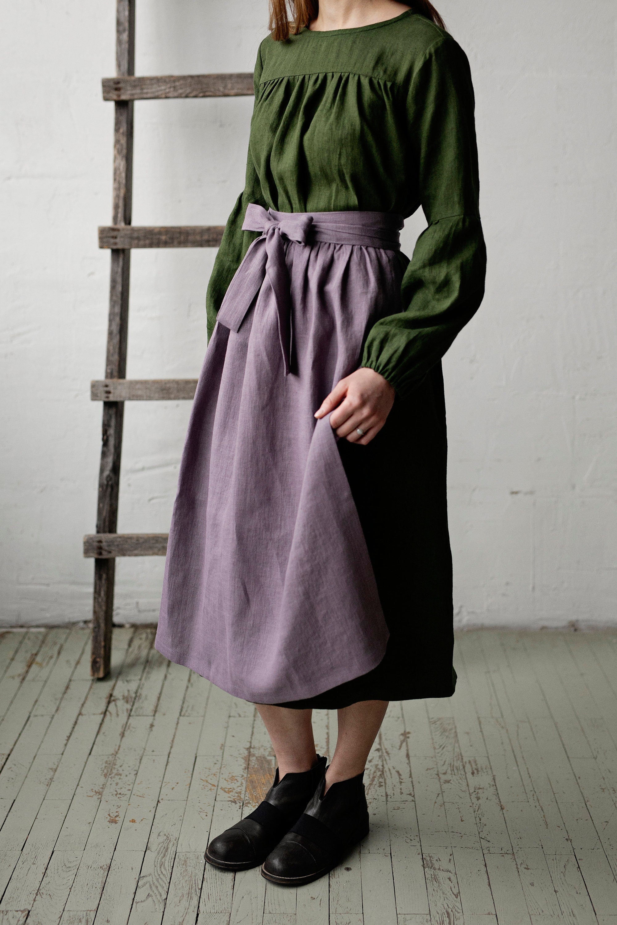 Mauve Apple Linen Apron