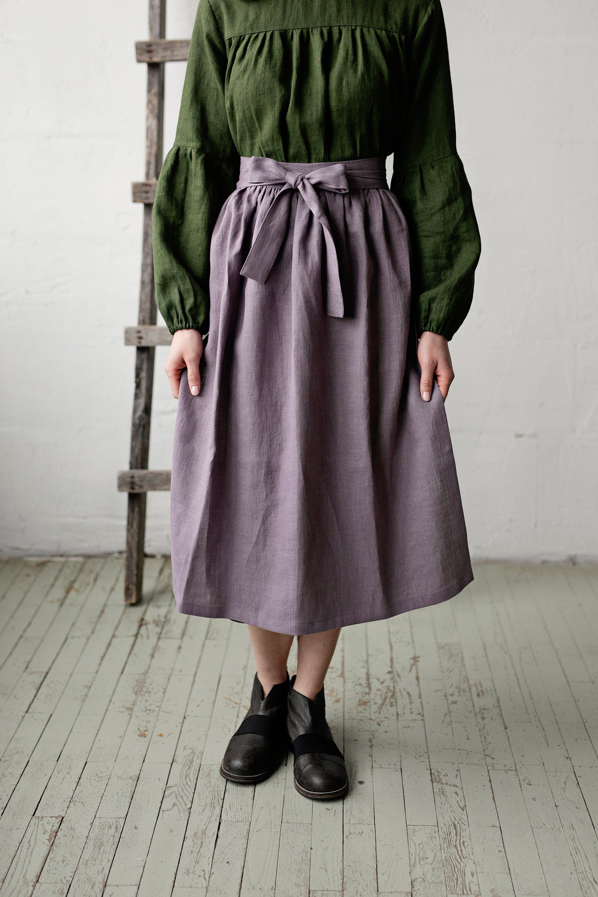 Mauve Apple Linen Apron