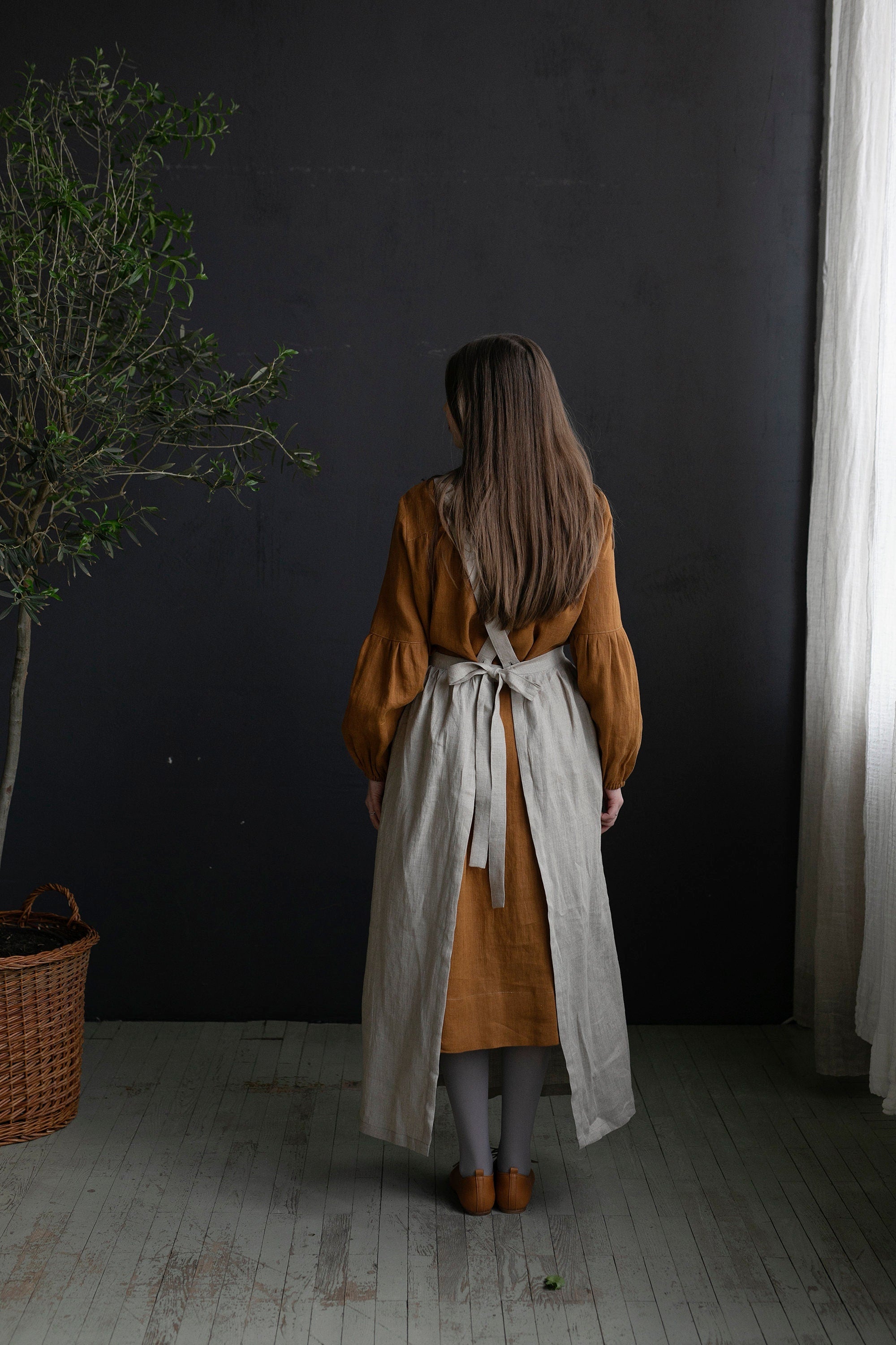 Natural Long Cross Back Linen Pinafore