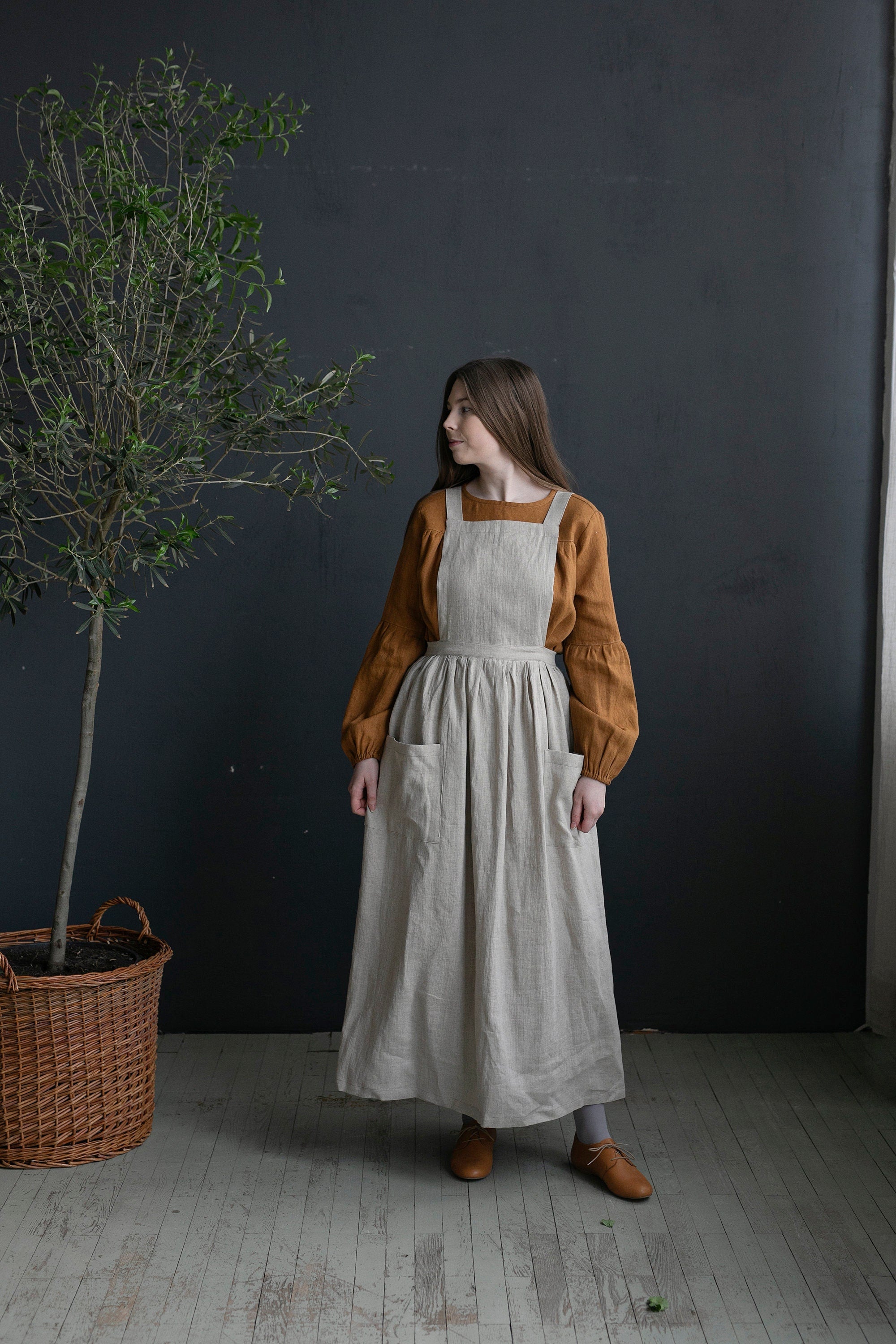 Natural Long Cross Back Linen Pinafore
