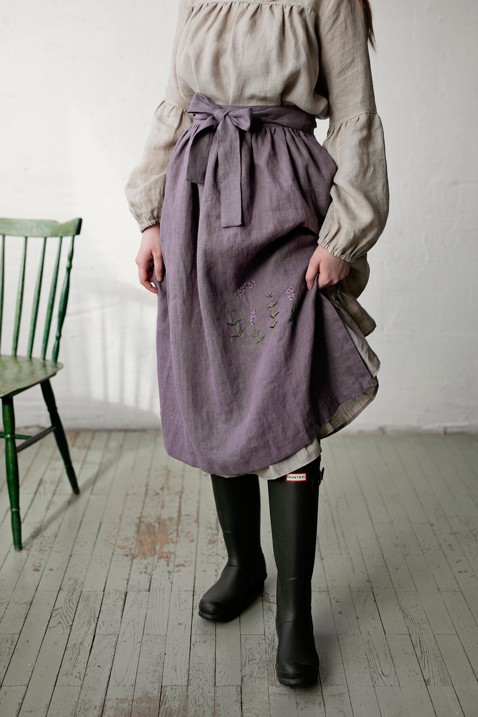 Mauve Apple Linen Apron