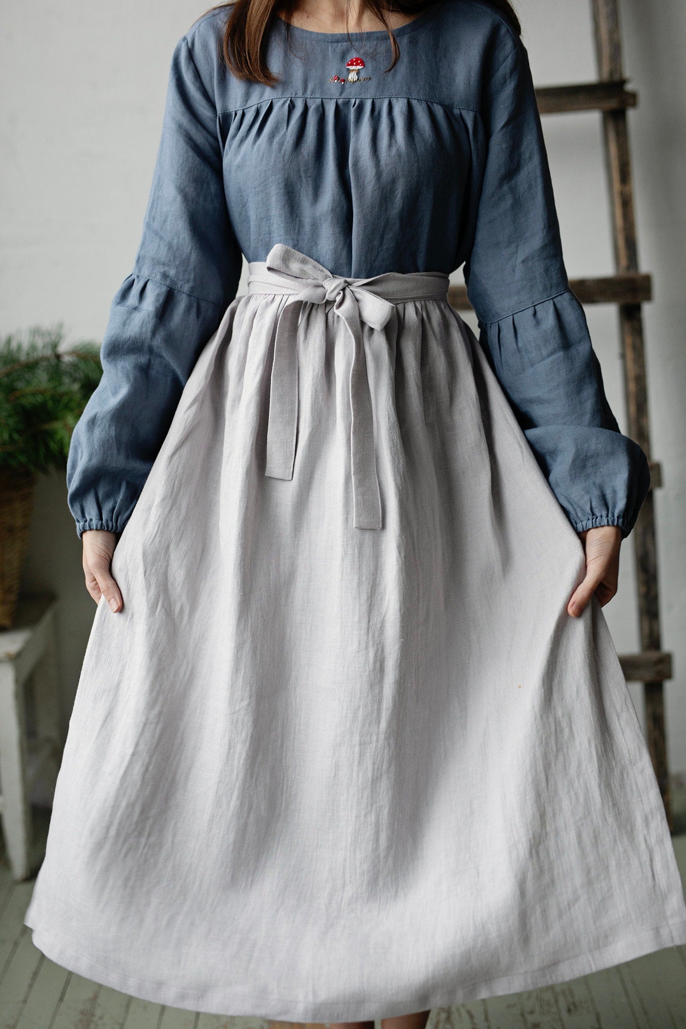 Fog Grey Apple Linen Apron