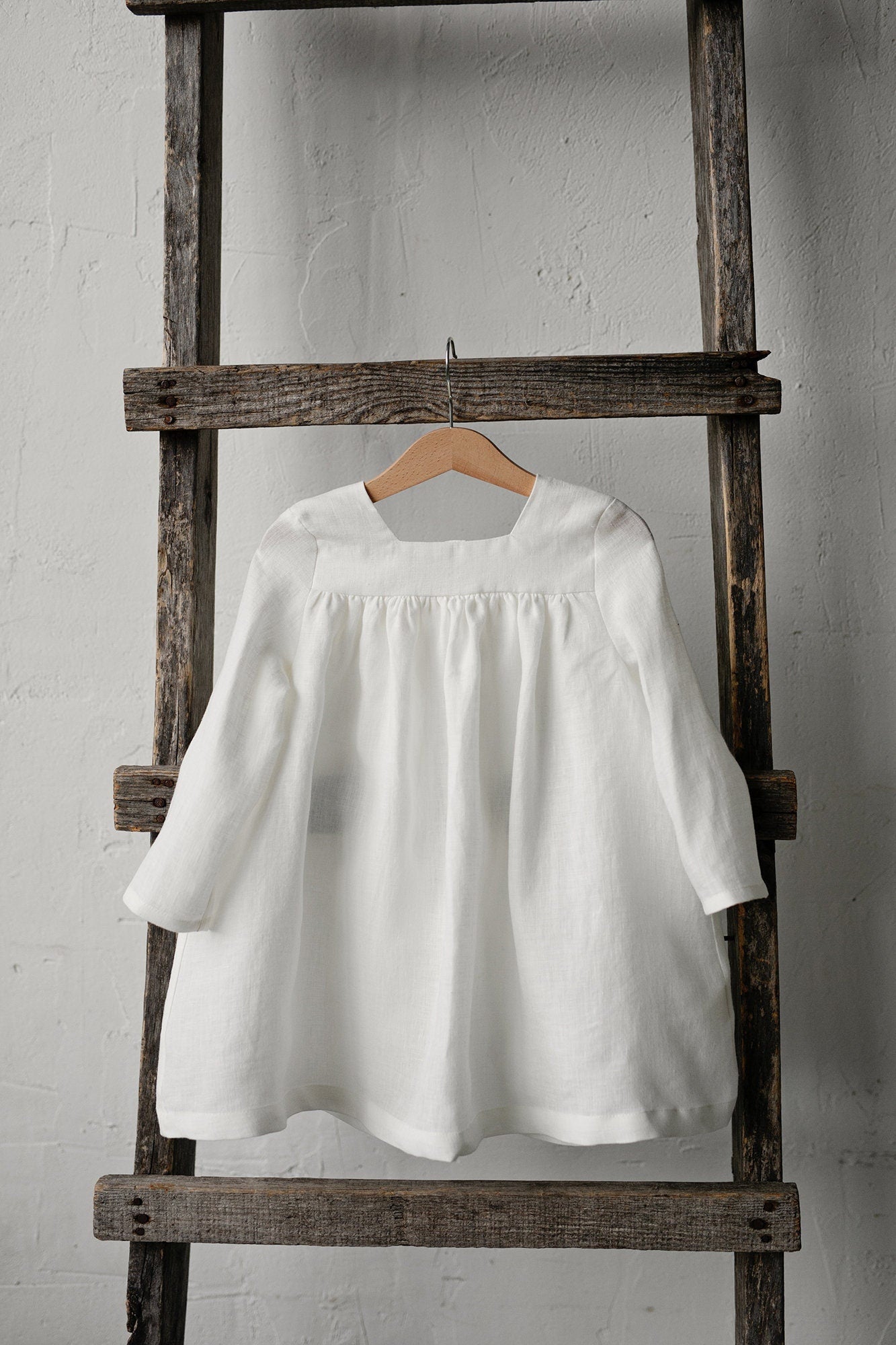 ladies white linen dresses Classic Dress – allthebeautifullinen color:BLACK CUPSHE Womens Summer Midi Crafted from breathable natural Color:TAPESTRY FLOWERS BEIGE
