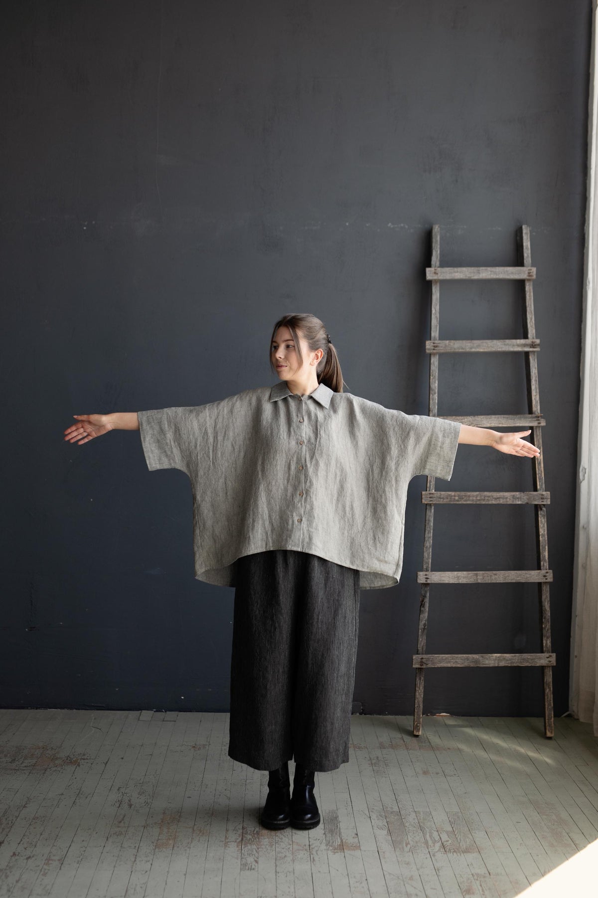 B&amp;W Stripe 3/4 Linen Shirt