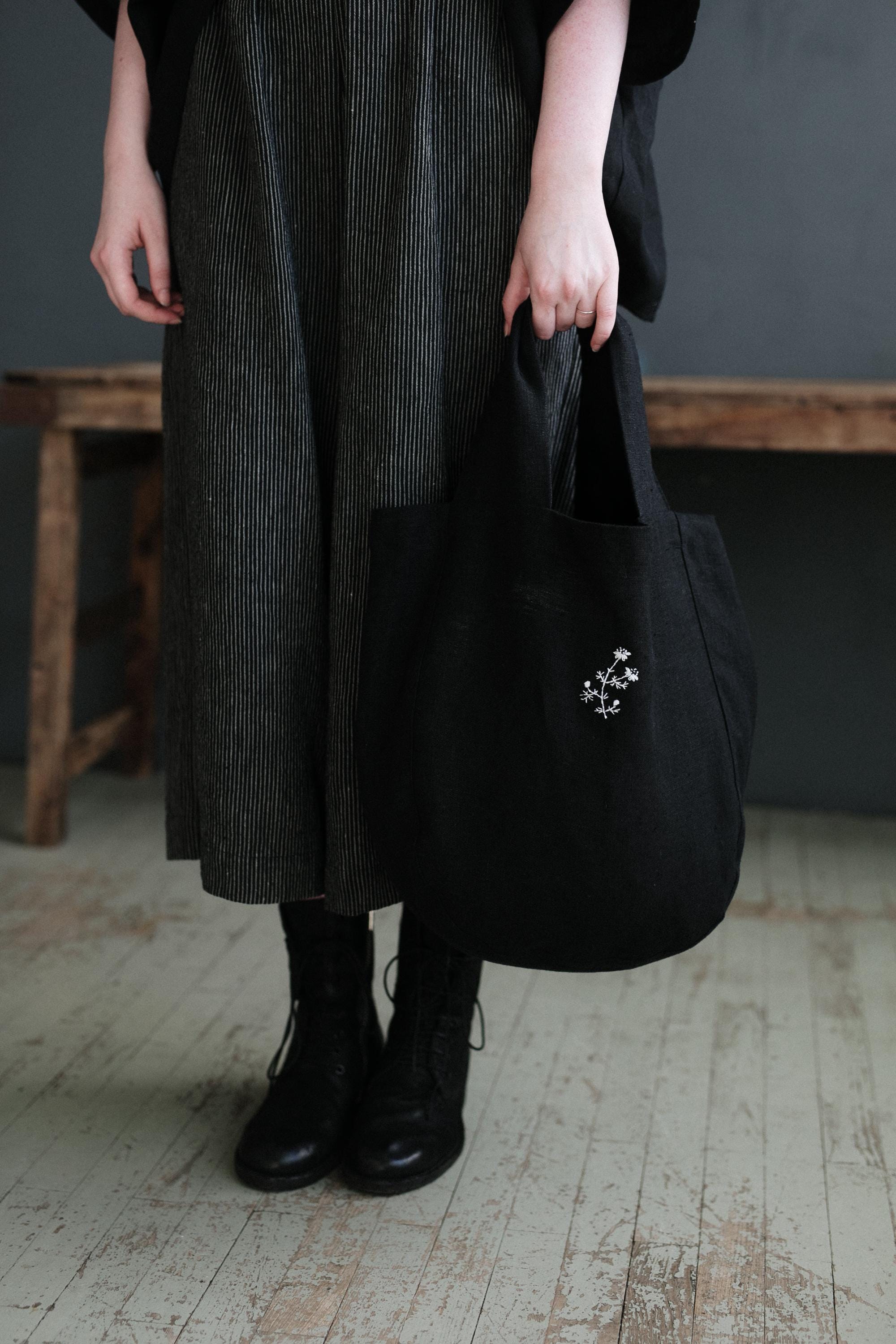 Black Small Round Linen Bag