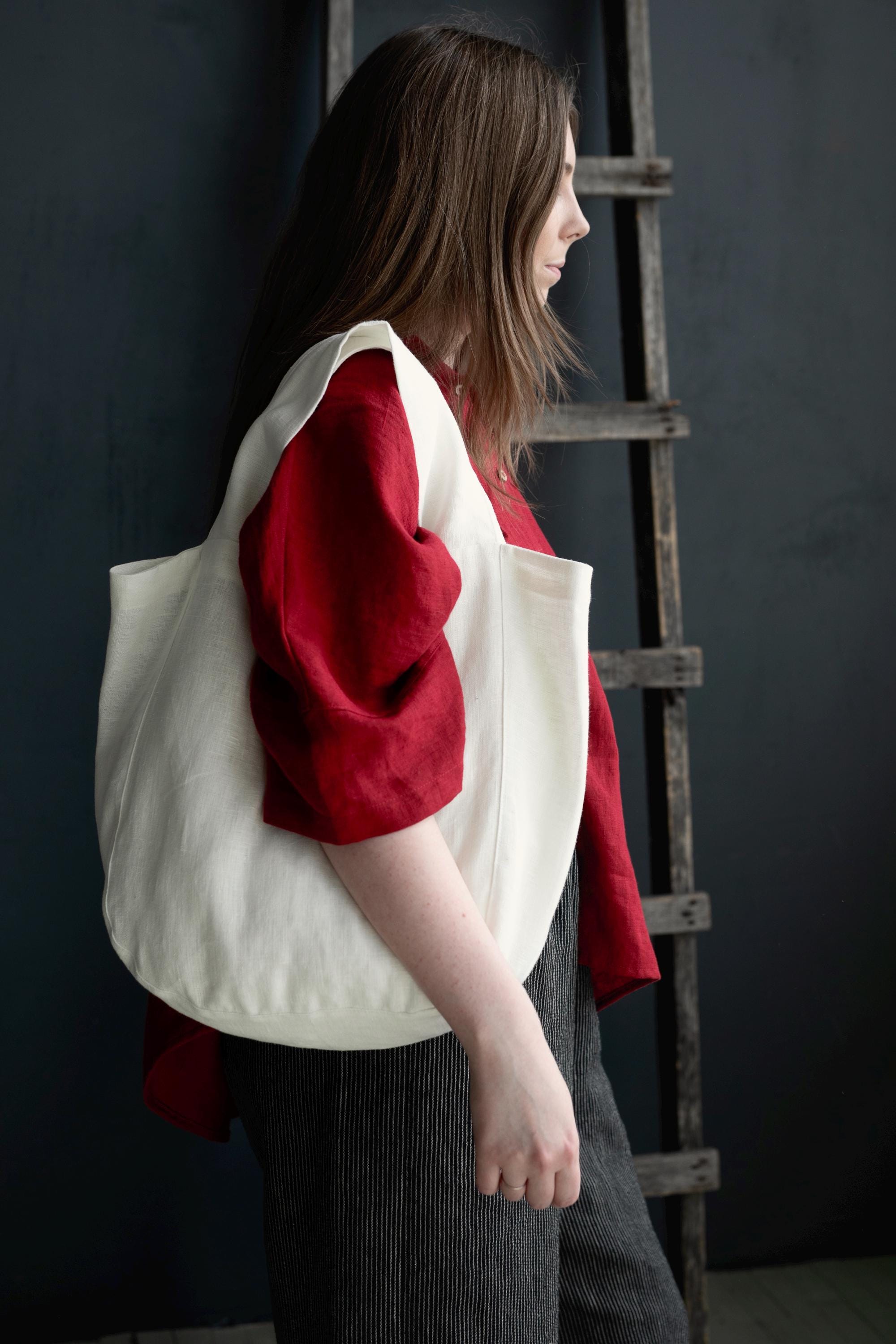 White Small Round Linen Bag