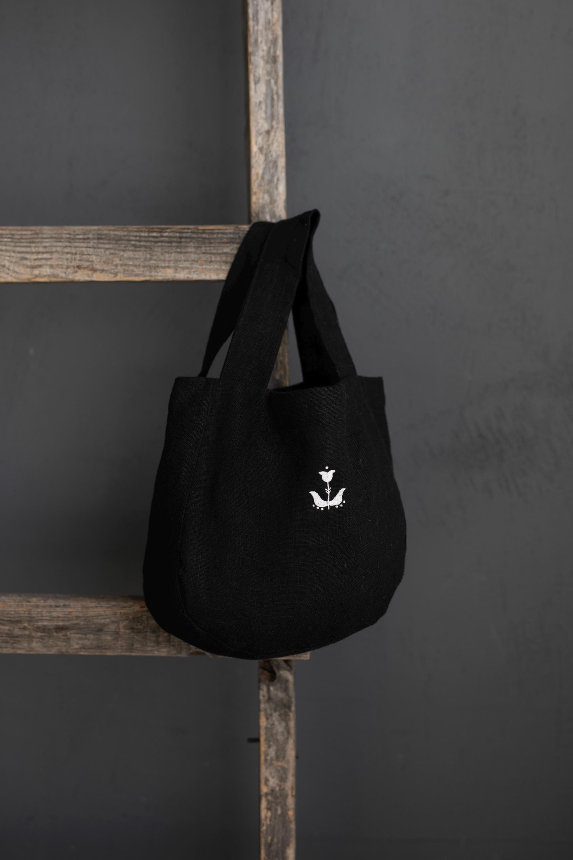Black Mini Round Linen Bag