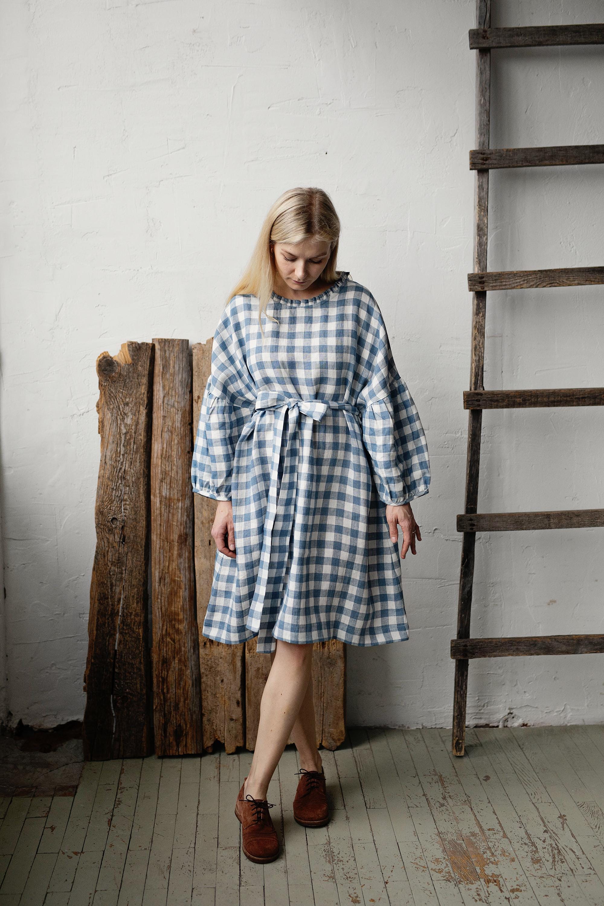 Aquamarine Daisy Linen Dress