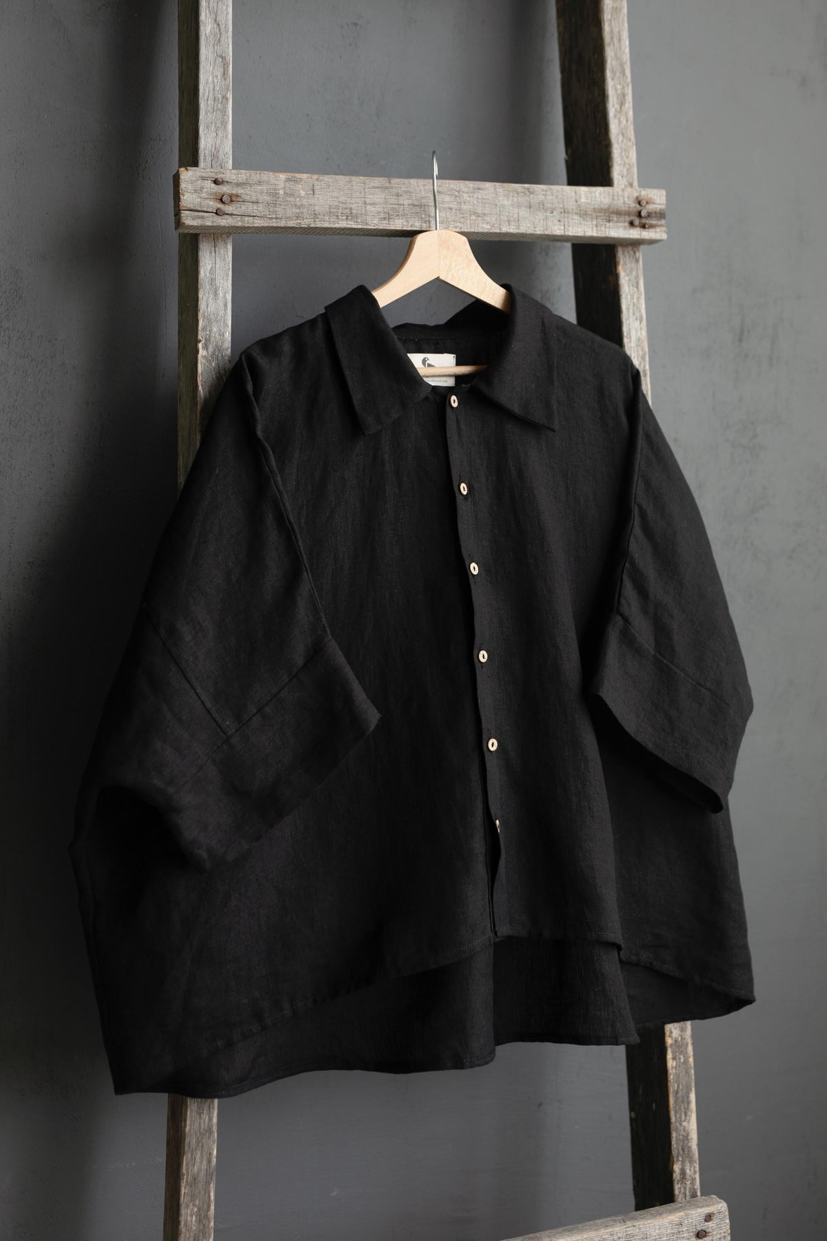 Black 3/4 Linen Shirt