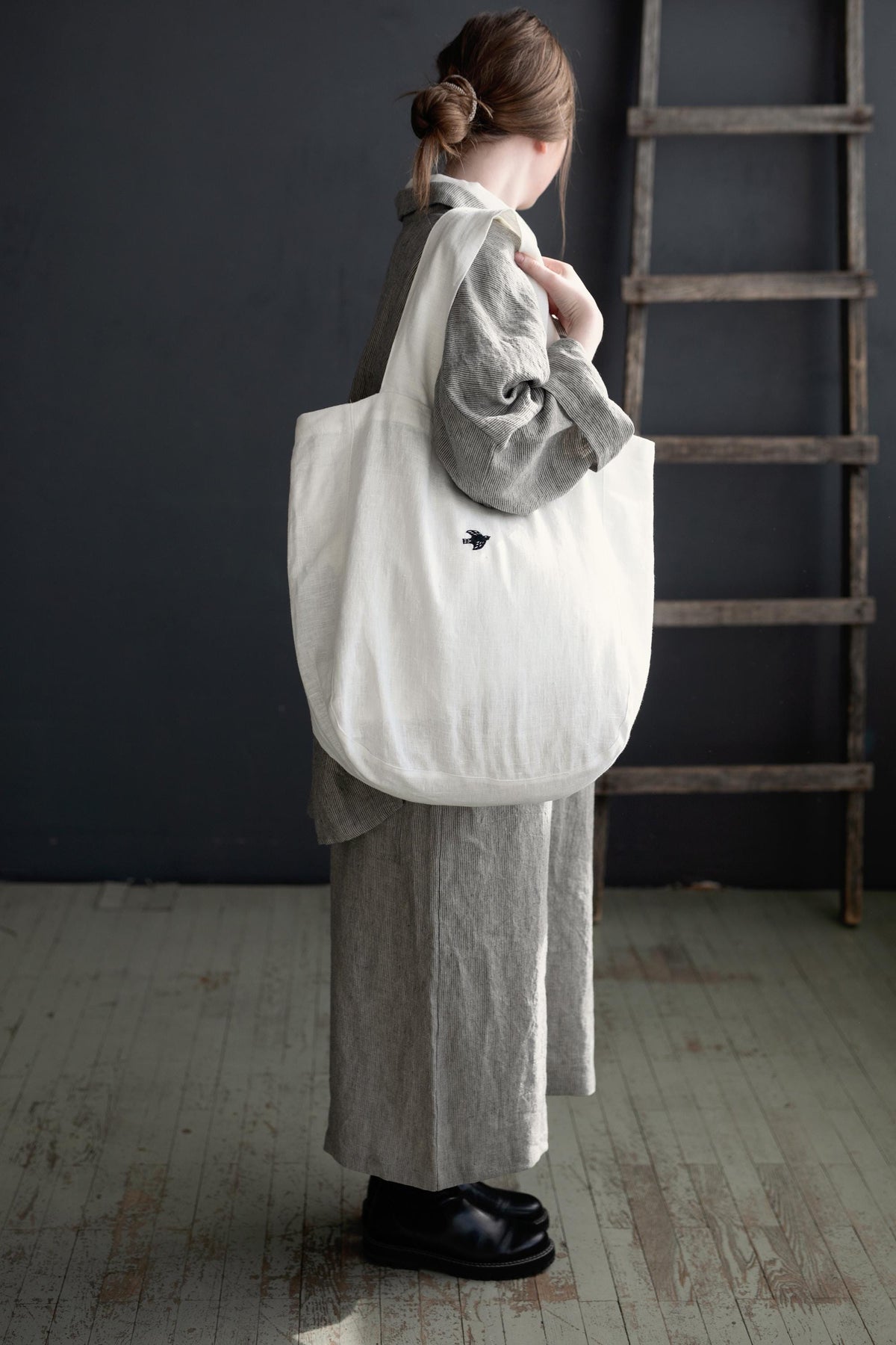 White Large Linen Round Bag