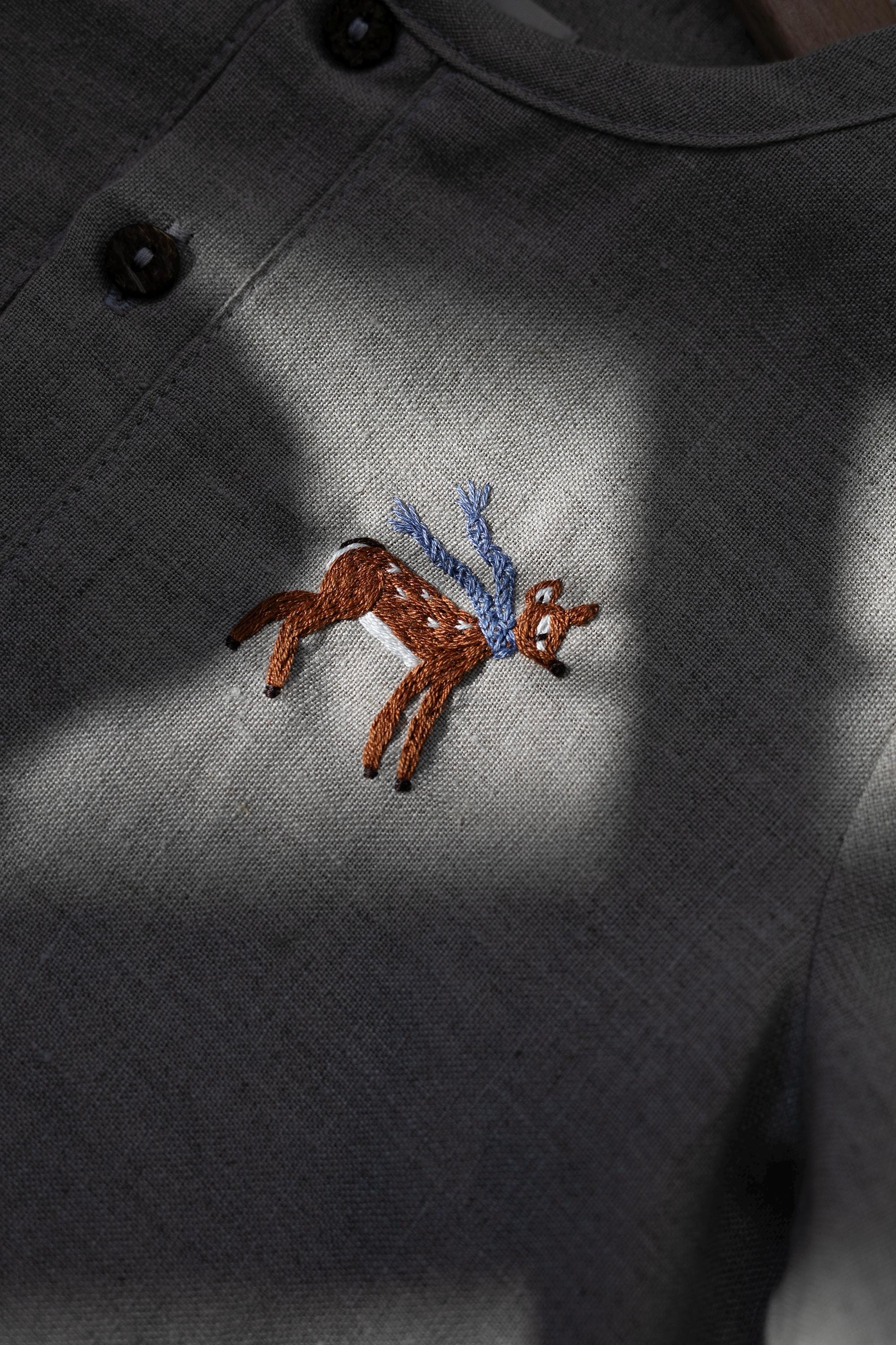 Natural Short Sleeve Button Linen Shirt, 3-4 years, Bambi embroidery (STOCK)
