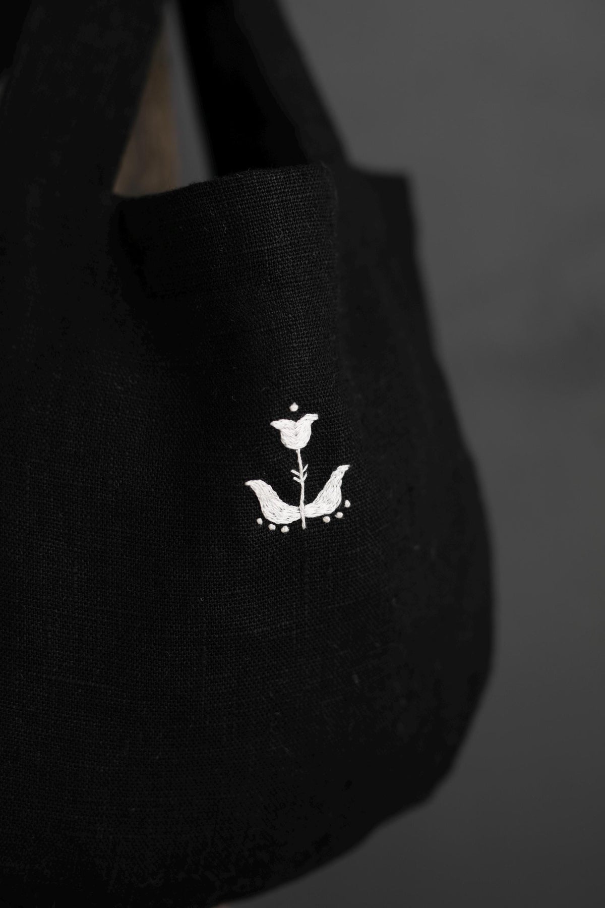 Black Mini Round Linen Bag