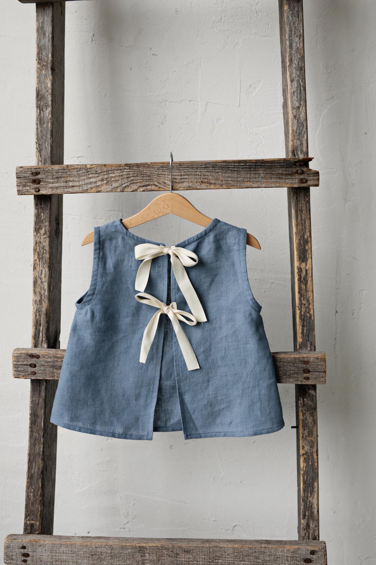 Dusty Blue Ribbon Linen Shirt, 3-4 years, Rabbit on mushrooms embroidery (STOCK)