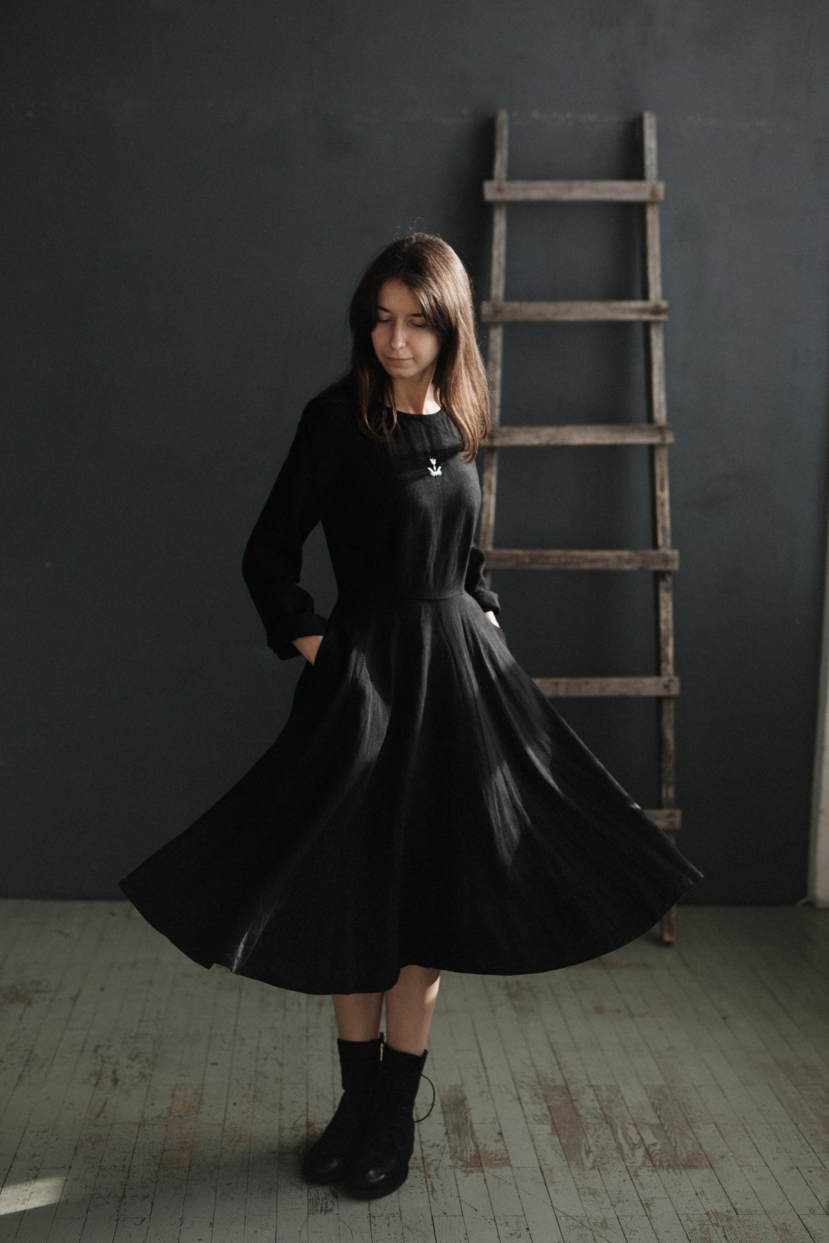 Black Midi Fitted Linen Dress