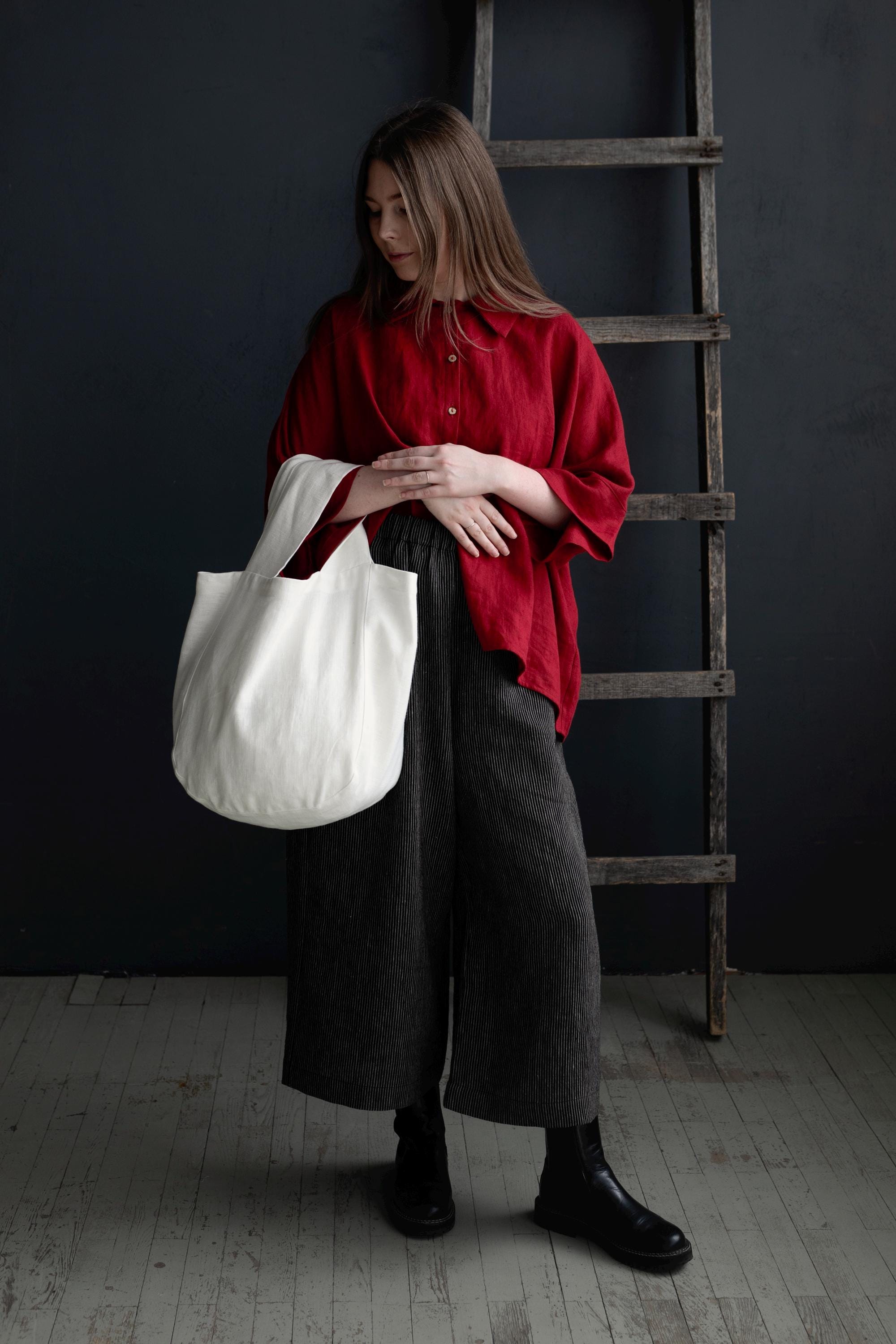 White Small Round Linen Bag