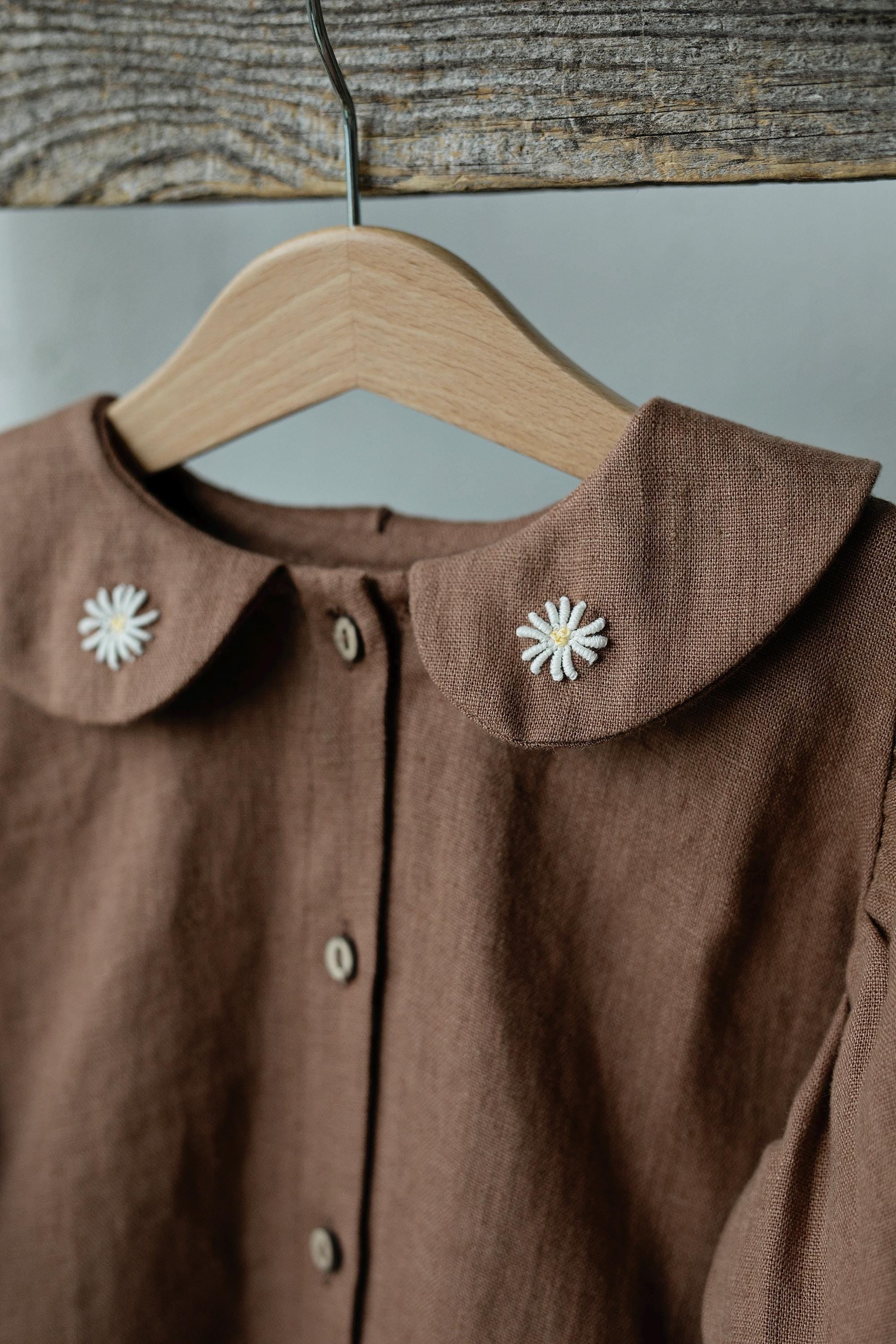 Caramel Linen Tunic Dress, 4-5 years, Two white flowers embroidery (STOCK)
