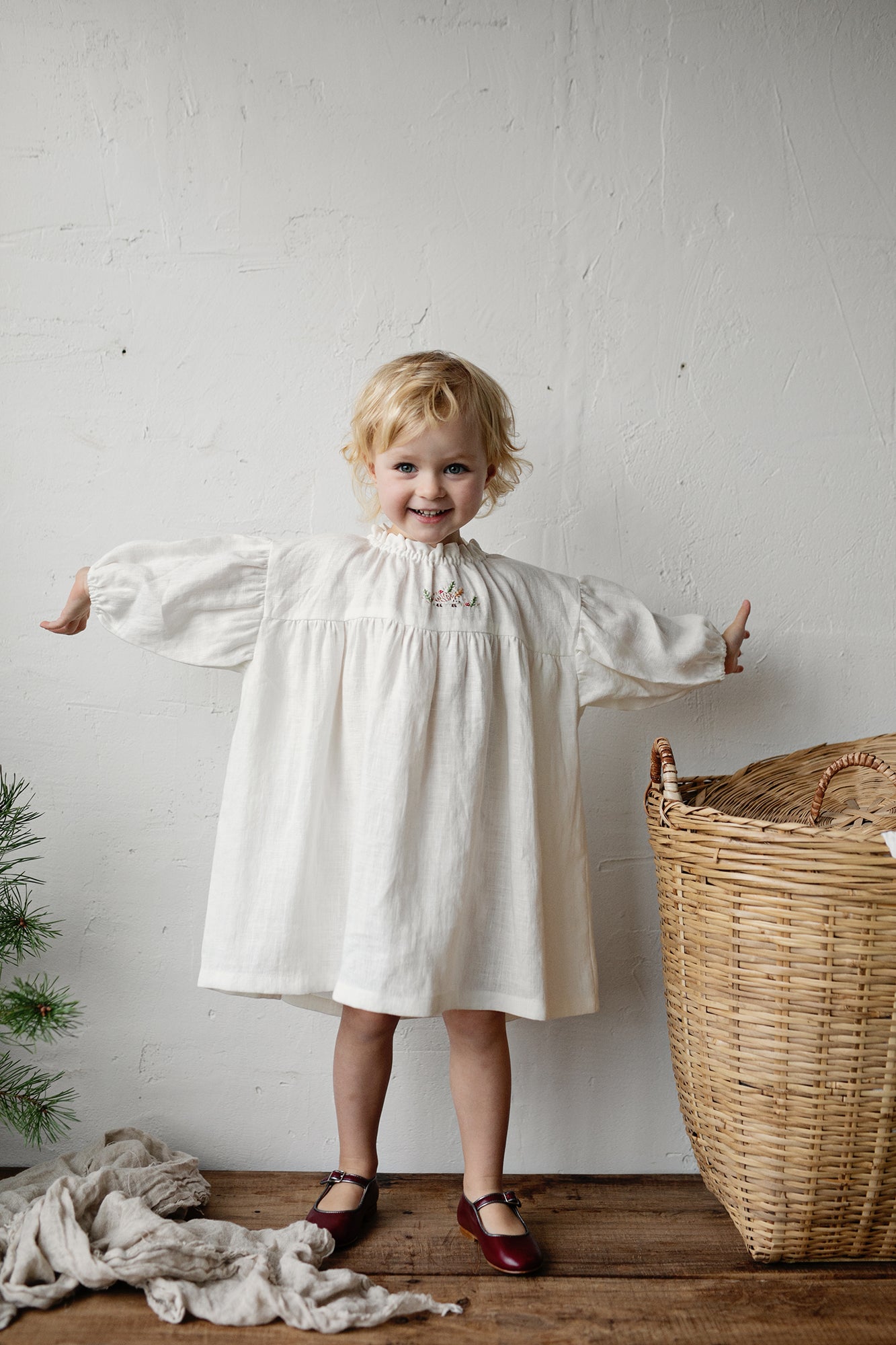 parachute linen dress PAPER PARACHUTE LINEN EMBROIDERED BUTTONDOWN DRESS