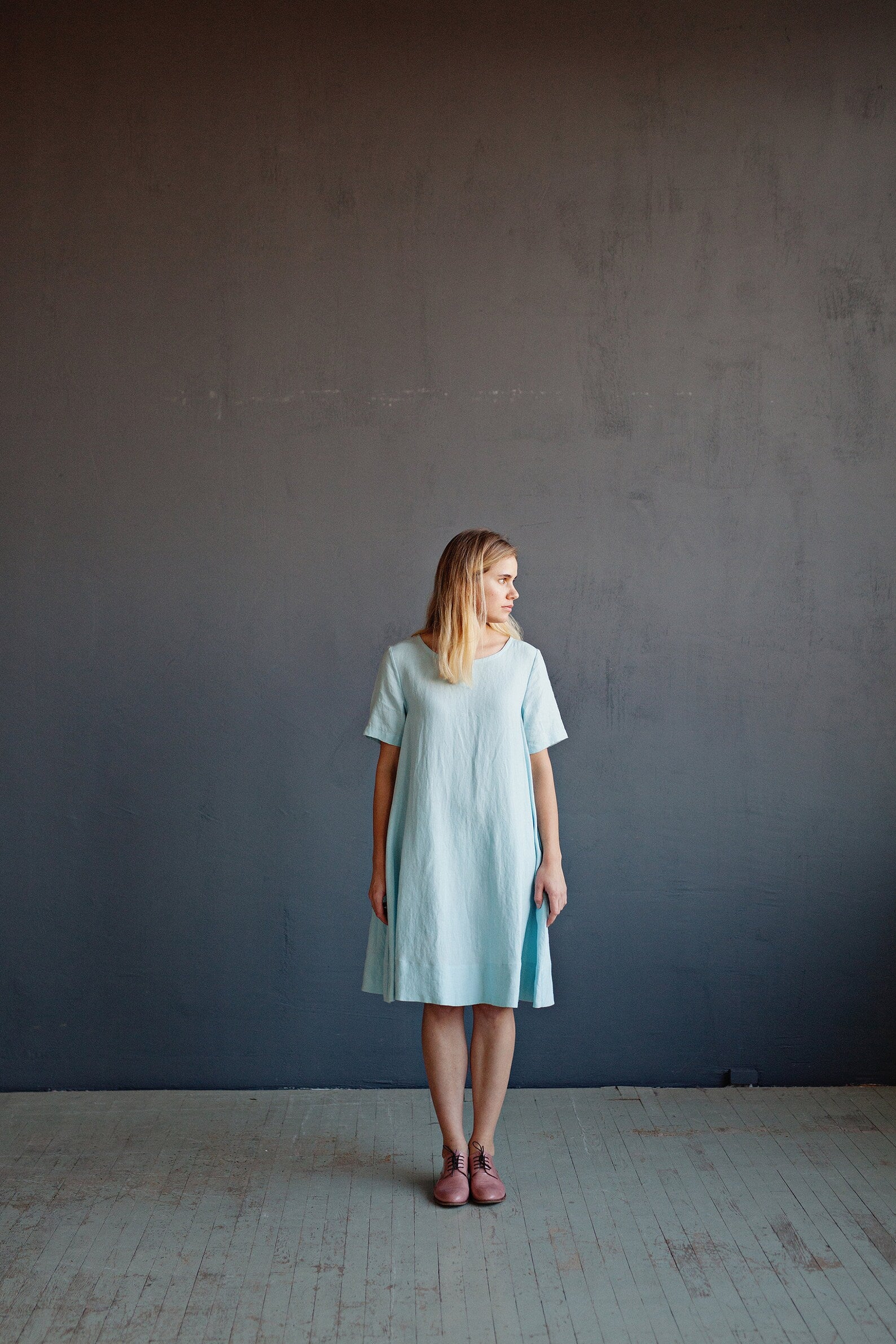 Light Blue Short Sleeve A-line Midi Linen Dress, Size S