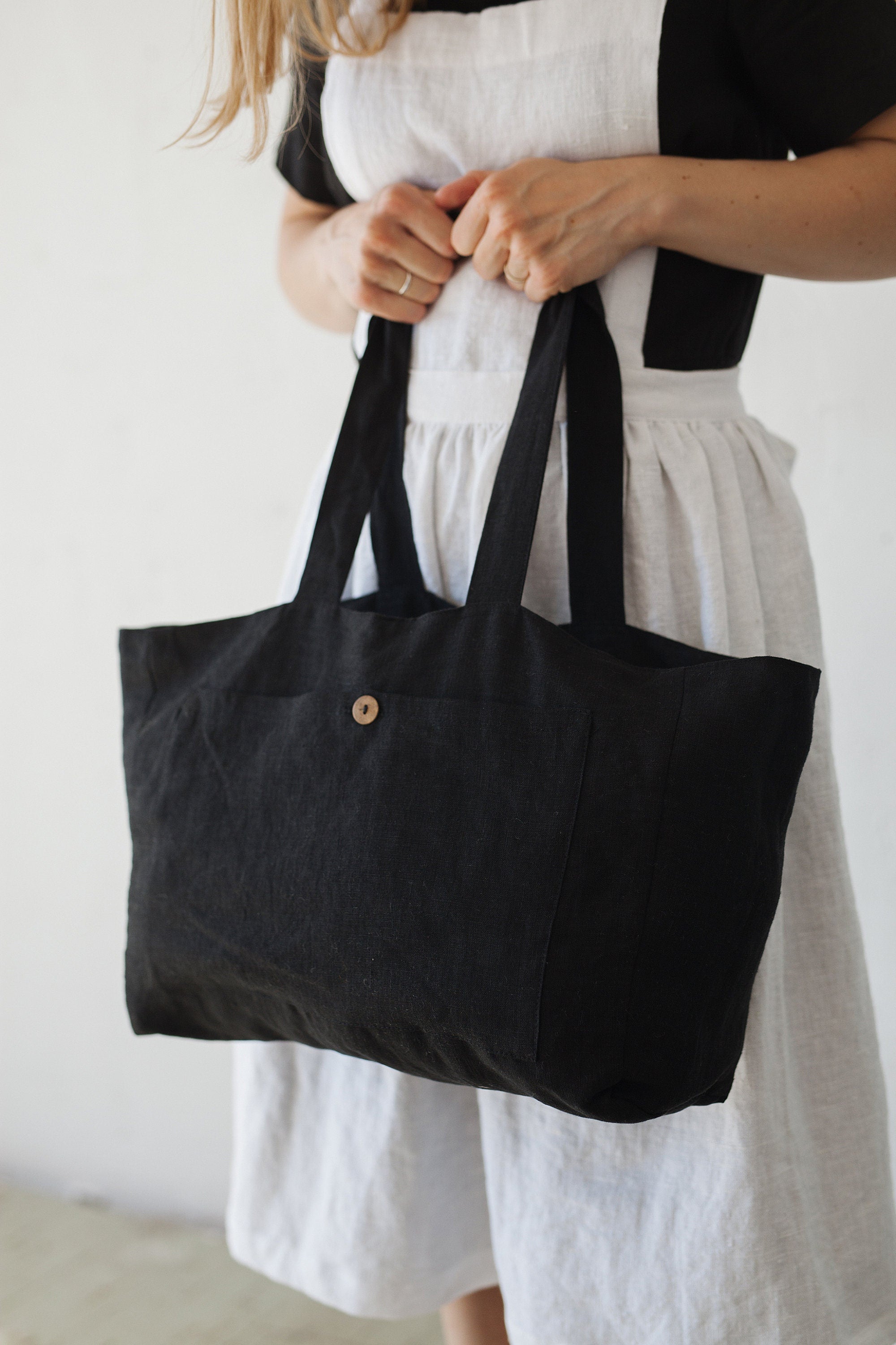 Black Classic Linen Bag