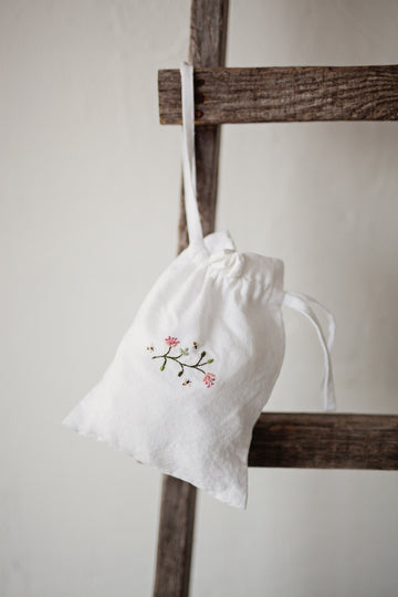 Flower and Three Bees Pouch Bag