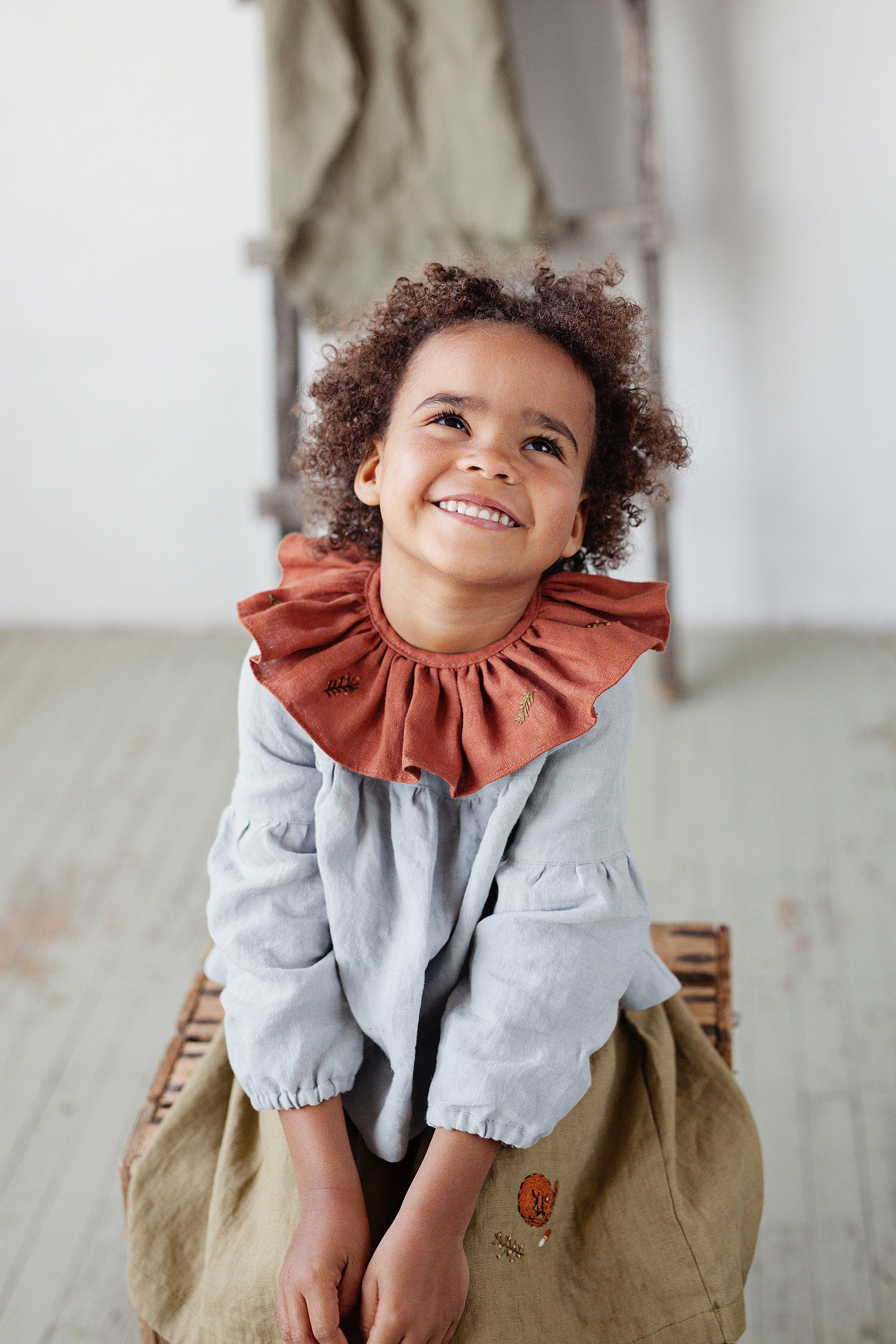 Rust Ruffle Linen Collar with Branches – allthebeautifullinen
