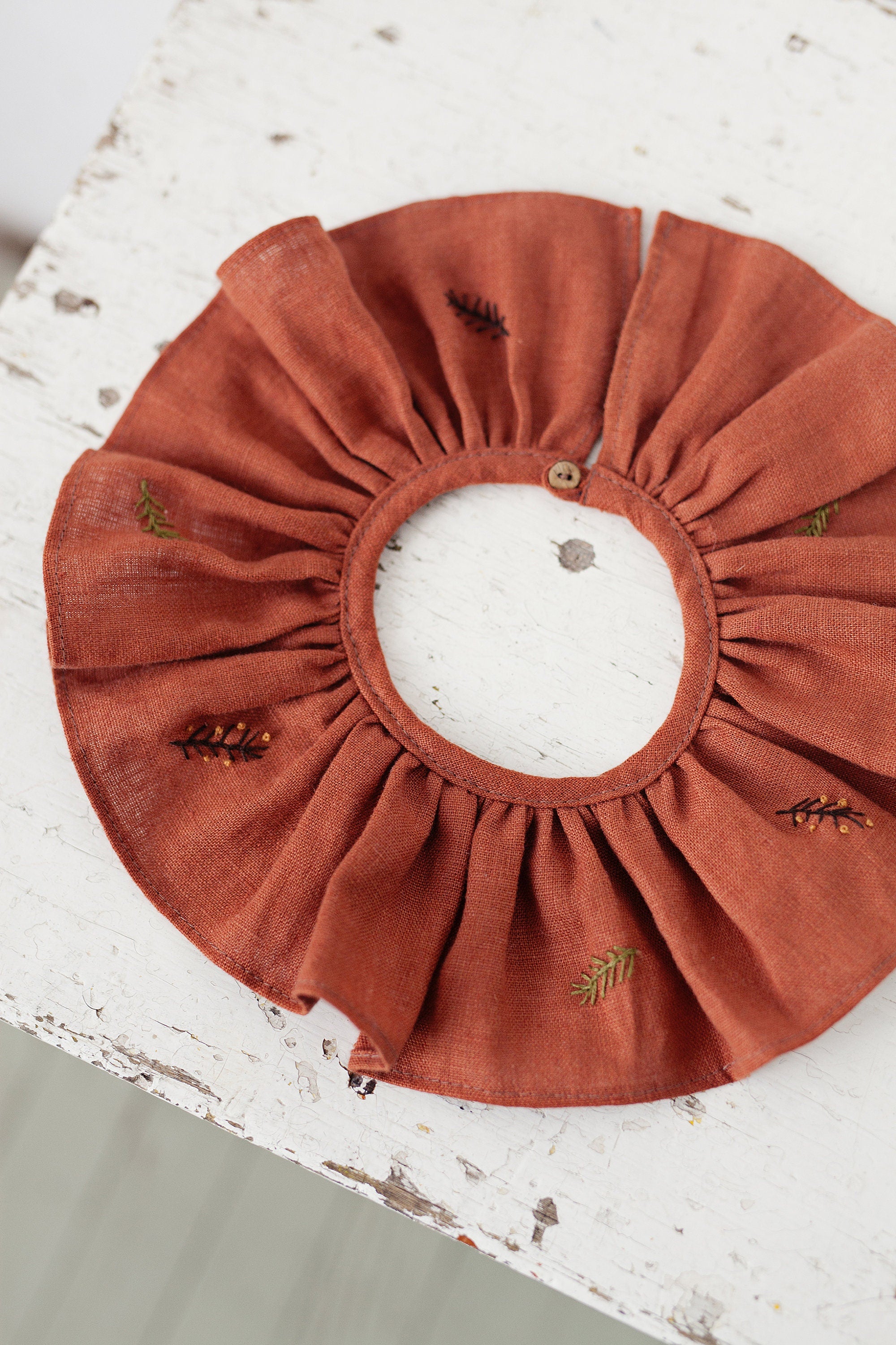 Rust Ruffle Linen Collar with Branches – allthebeautifullinen