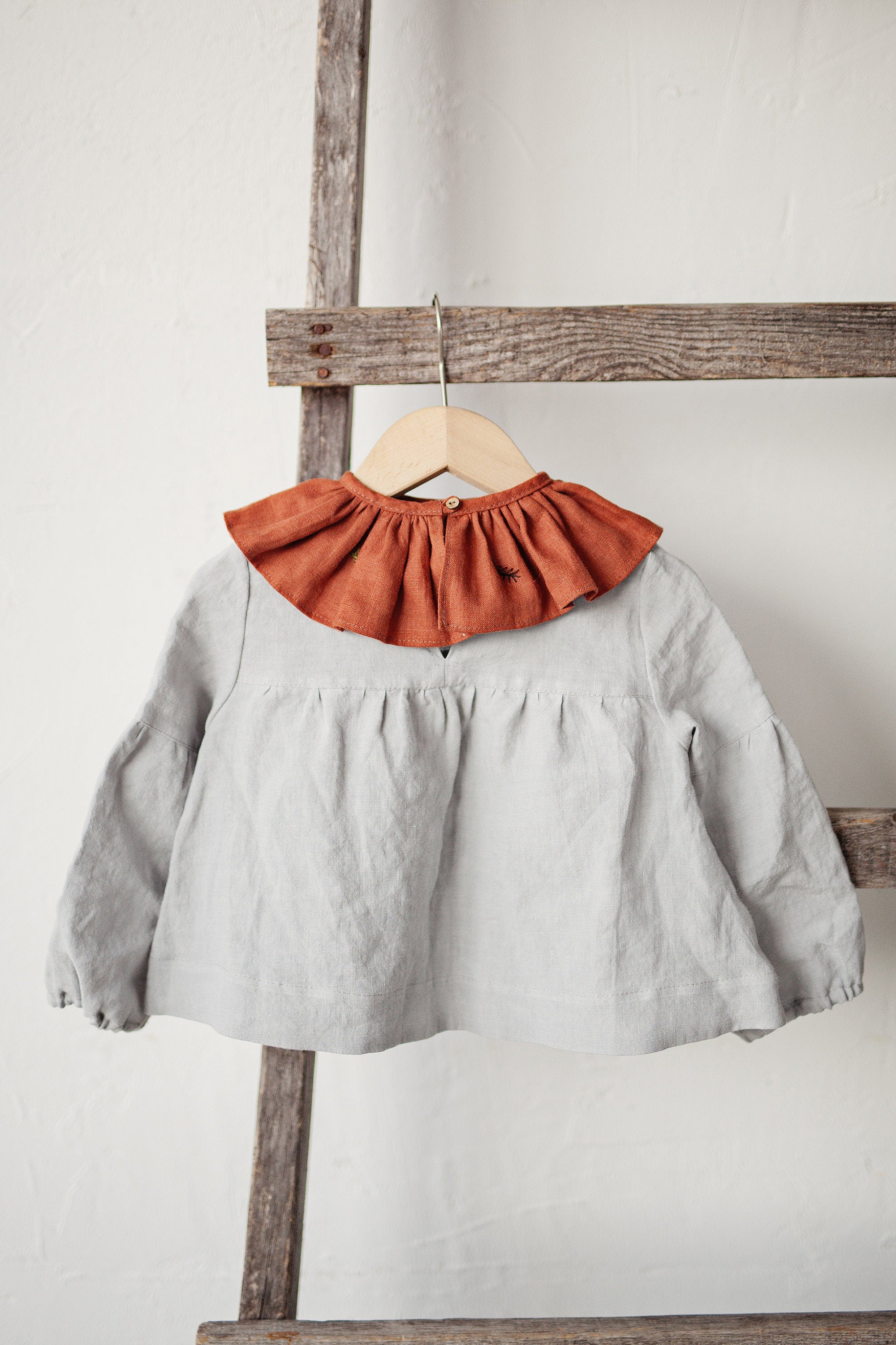 Rust Ruffle Linen Collar with Branches – allthebeautifullinen
