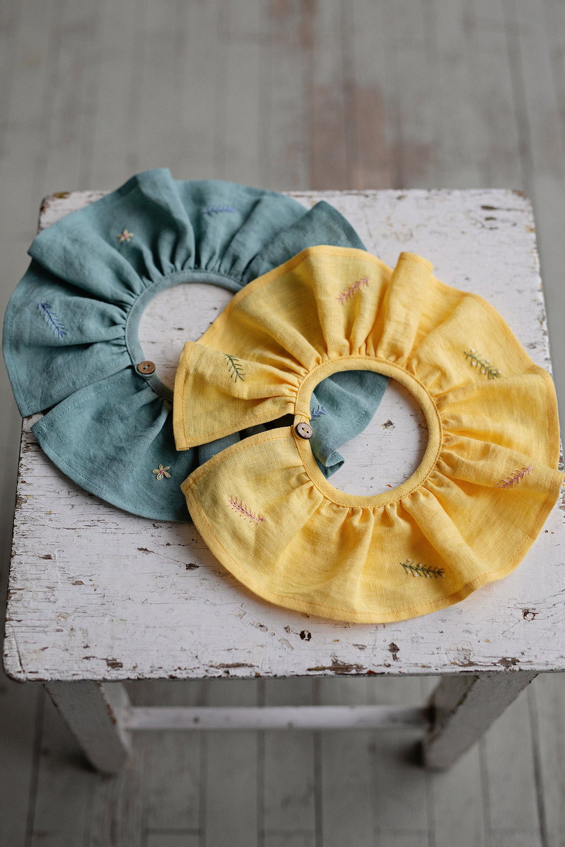 Mint Ruffle Collar with Flowers