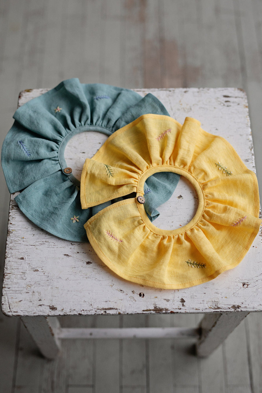Mint Ruffle Collar with Flowers