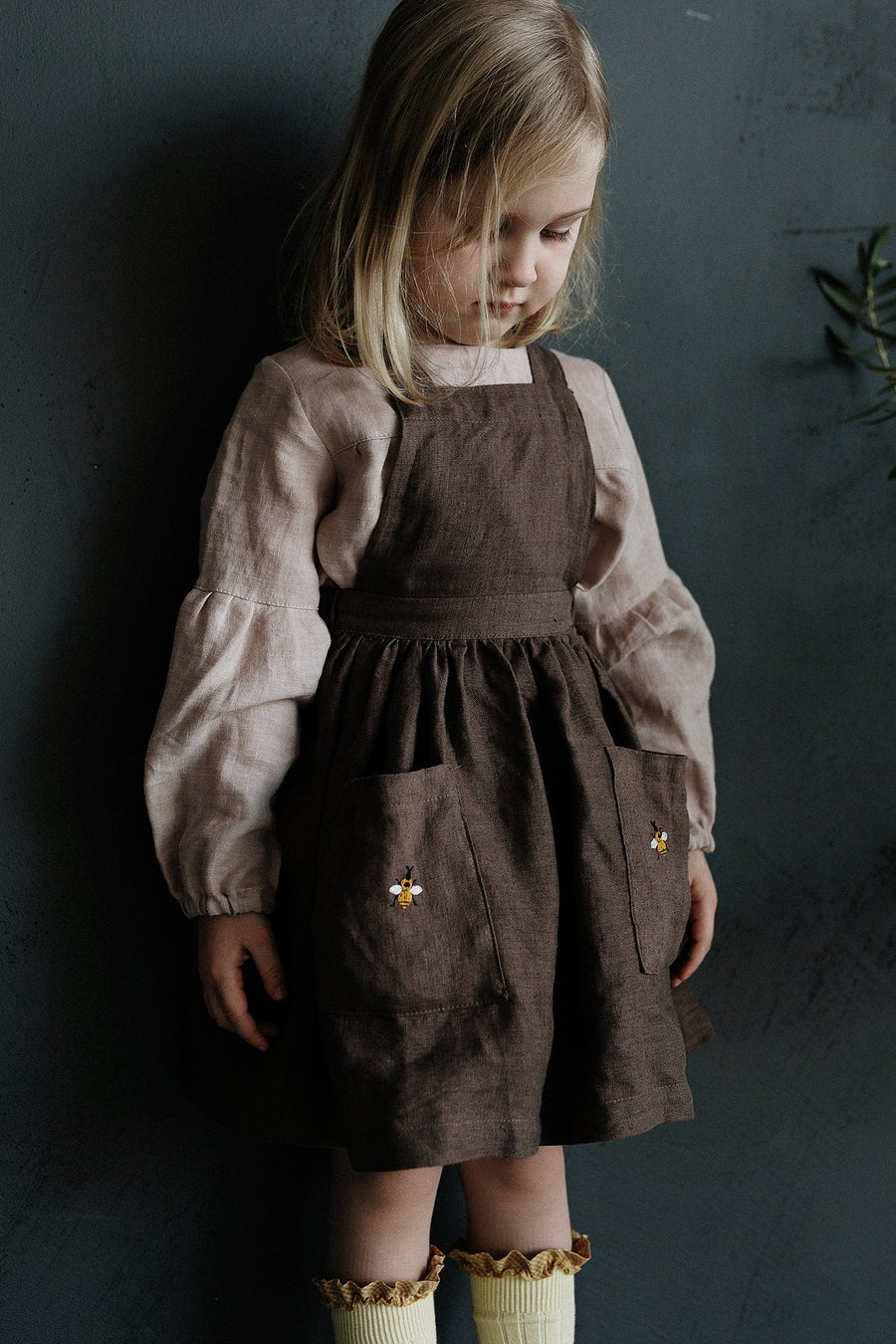 Cacao Exclusive Cross Back Pinafore