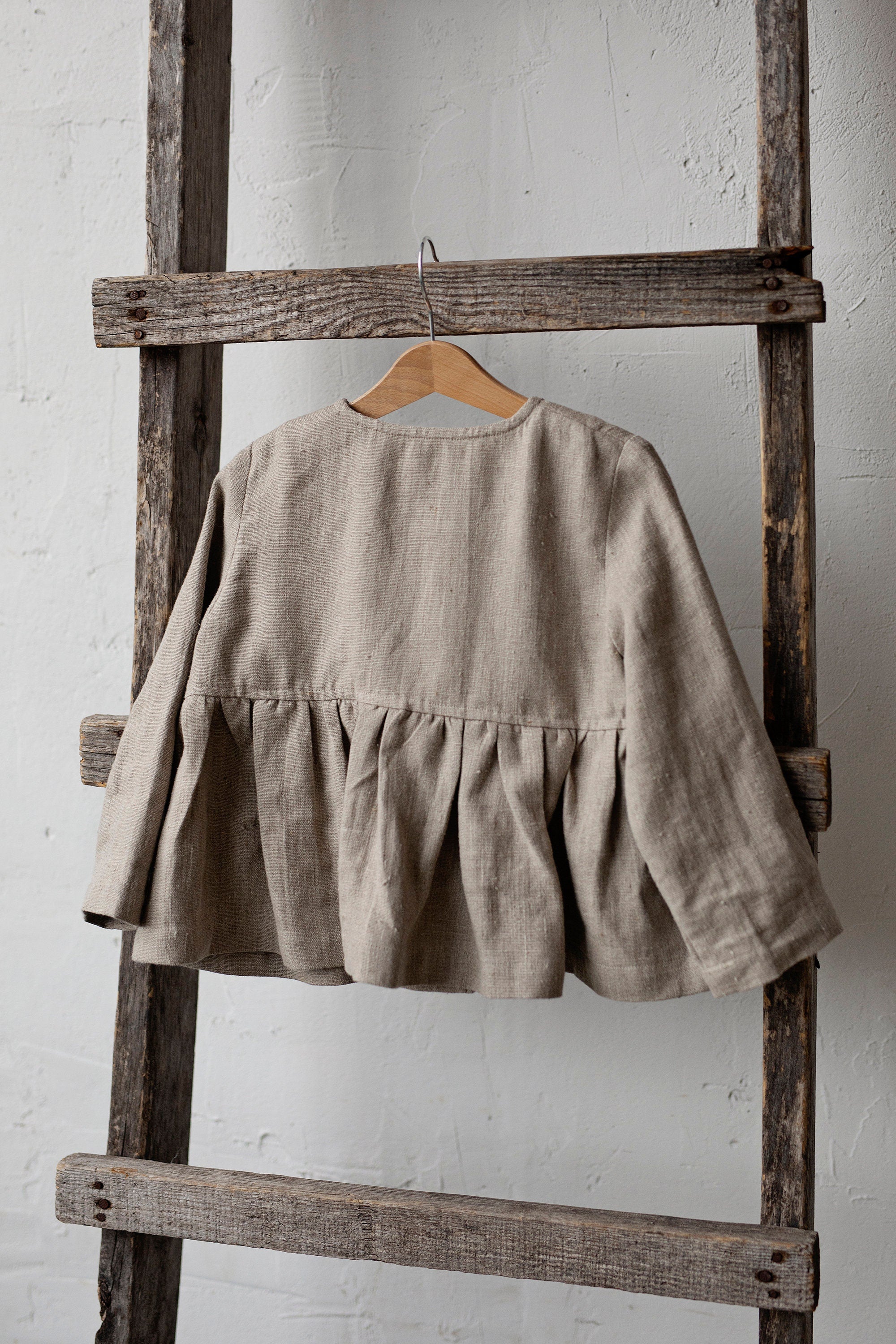 Natural Ruffle Linen Jacket – allthebeautifullinen
