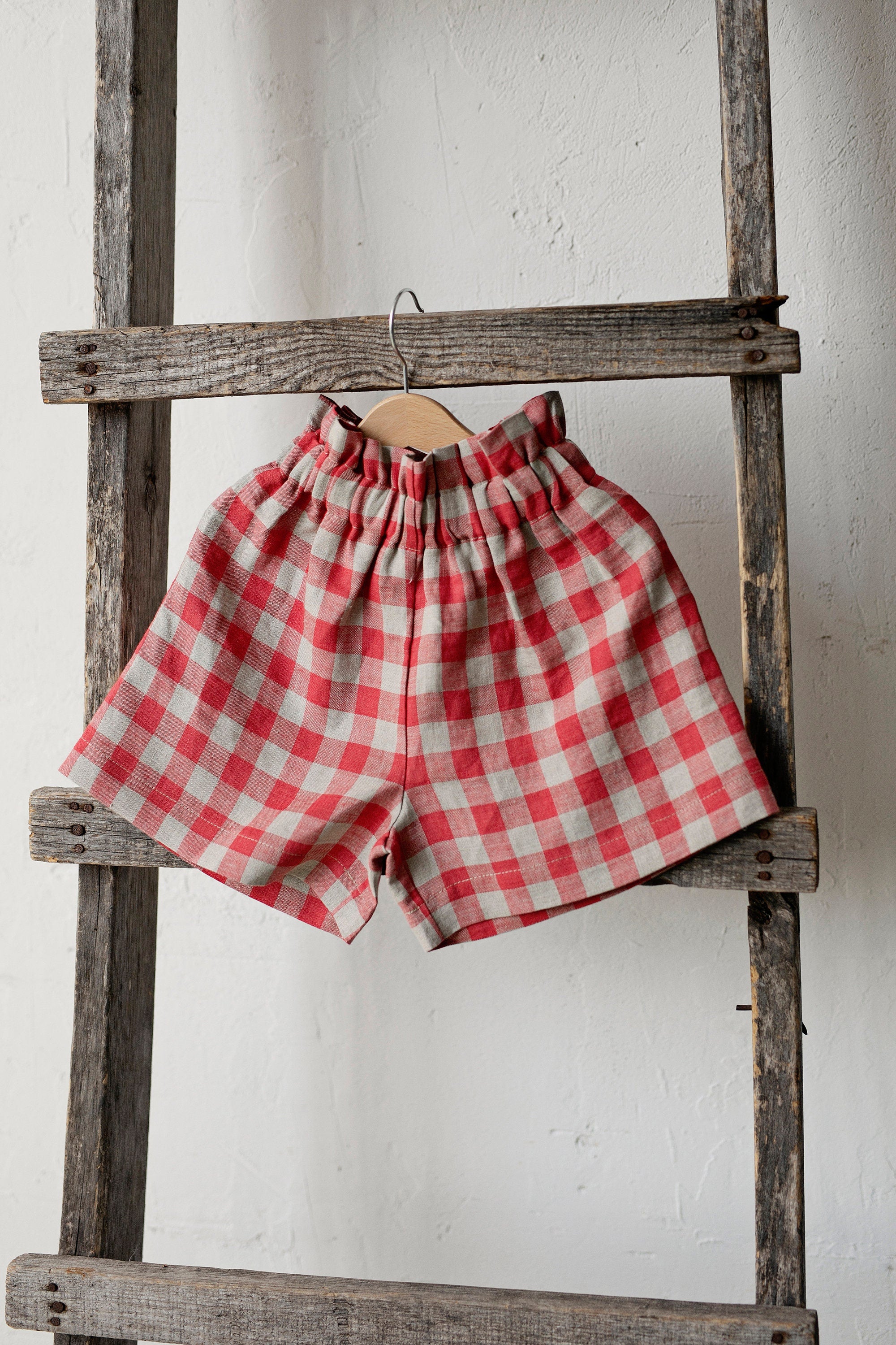 Garden Festive Linen Shorts