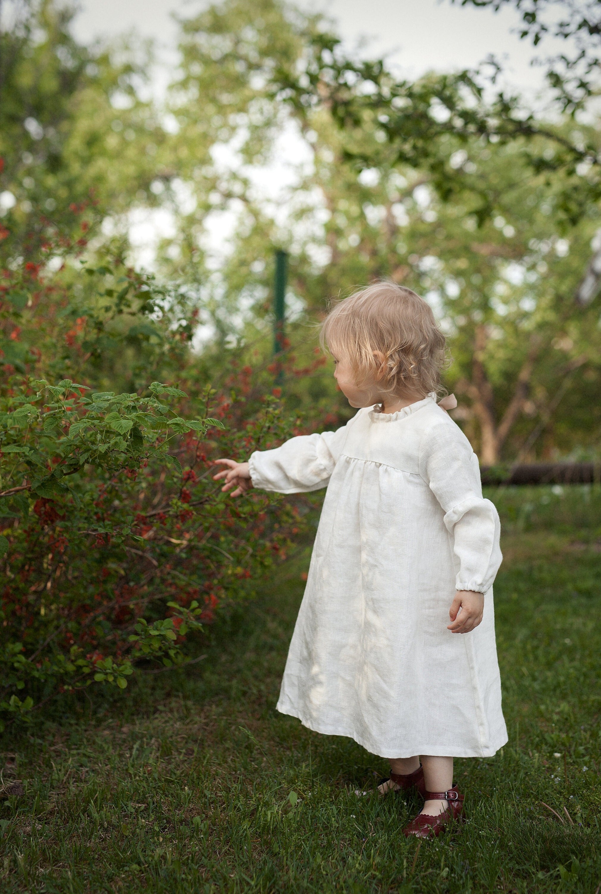White Winter Ruffle Linen Dress allthebeautifullinen White Winter Ruffle Linen Dress allthebeautifullinen