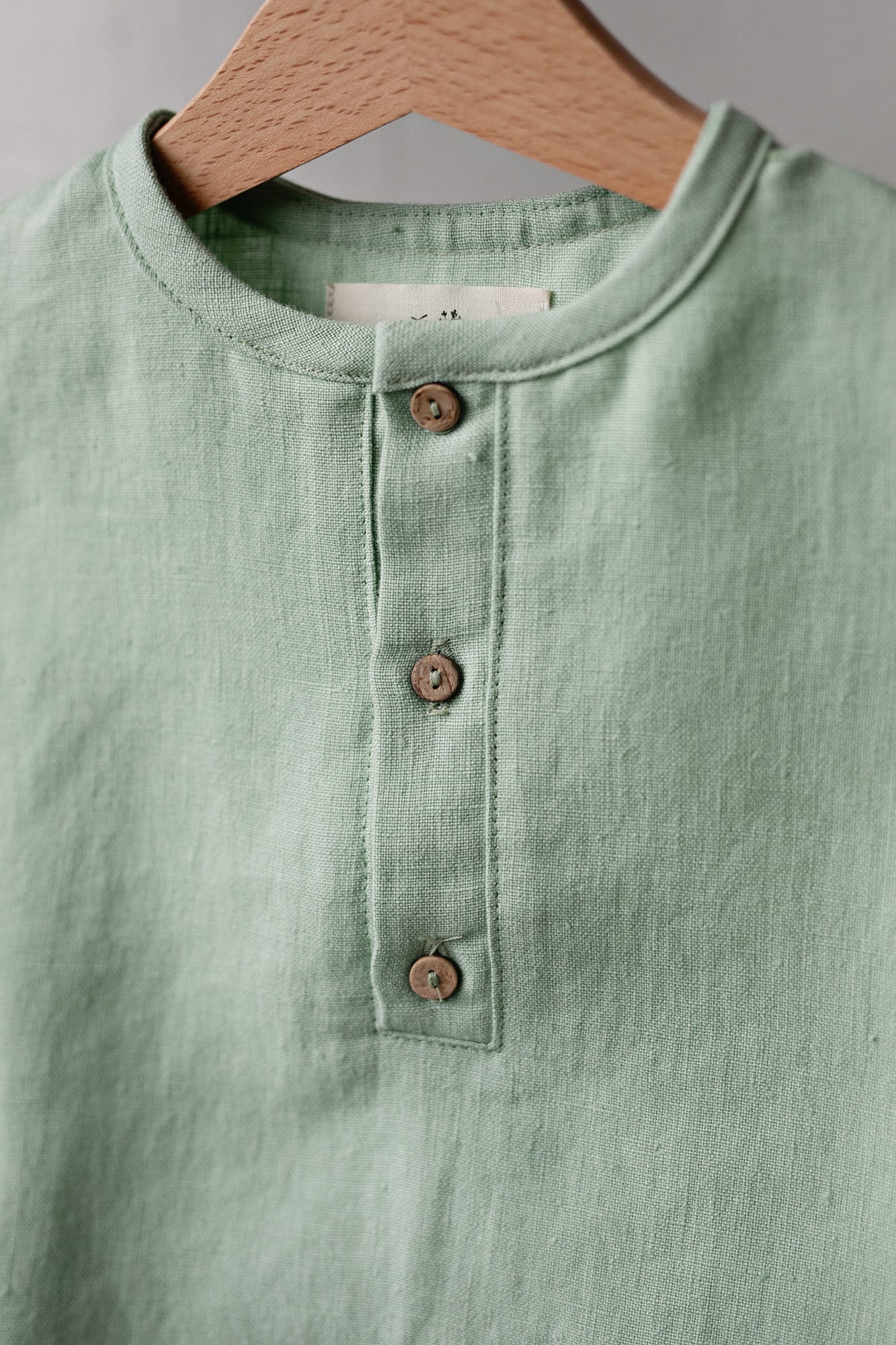 Green Tea Short Sleeve Button Linen Shirt, Size 1-2 years
