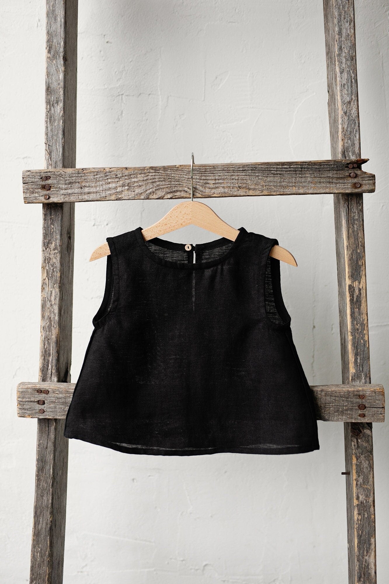 Black Sleeveless Linen Shirt