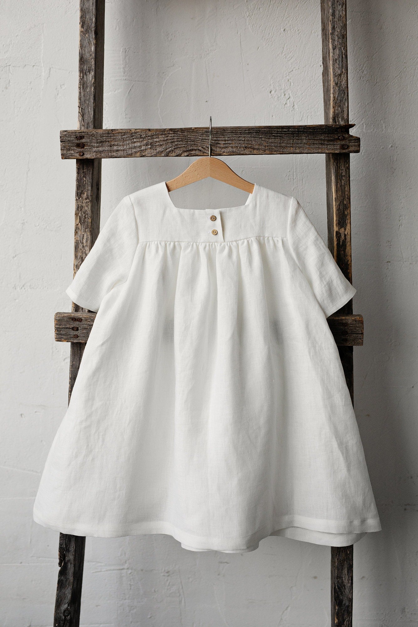 White Short Sleeve Classic Linen Dress