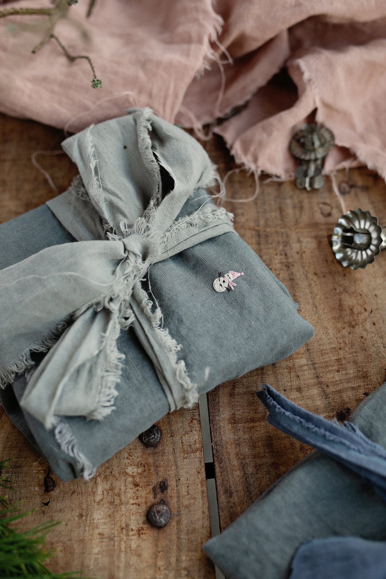 Set of 2 Grey Linen Tea Towel Gift Wrap
